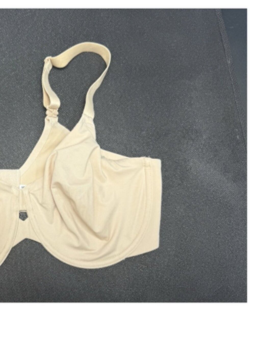 Wacoal Women's Underwire Bra beige Size 38DD  2458 - Picture 3 of 4